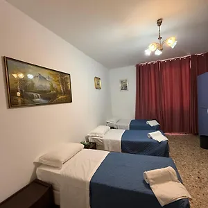  Hostel Hostelroma